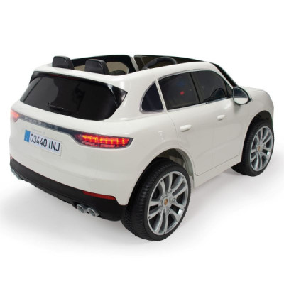 Art. 00725001 Auto Porsche Cayenne Bianco_1.jpg